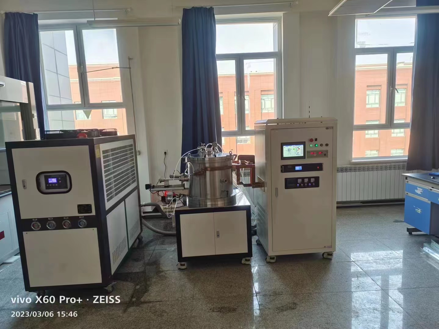 博蕴通钨丝热重分析炉在新疆大学安装调试成功
