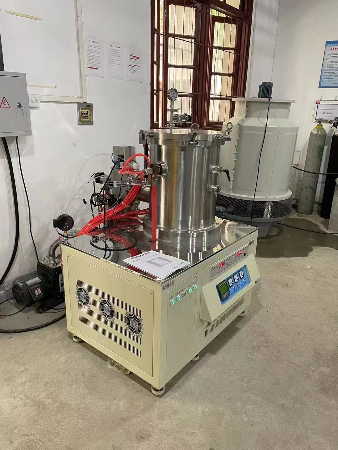 Vacuum Carbon Tube Furnace project photo